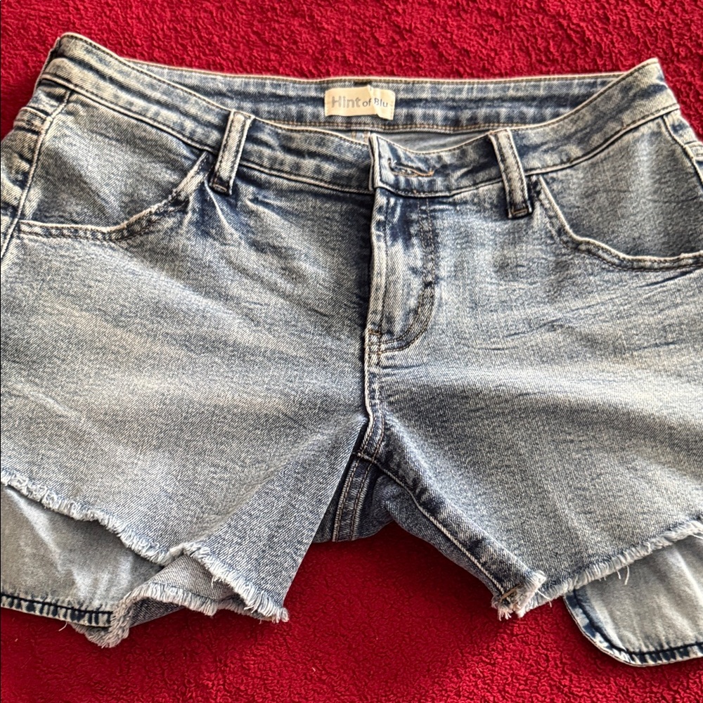 Hint of Blue Jean shorts